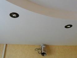 Plafond suspendu en placoplâtre