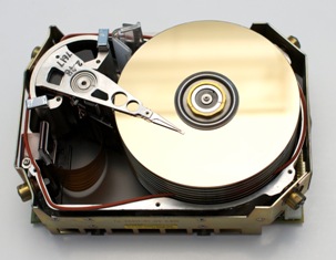 Prvi tvrdi disk