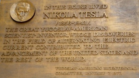 Placa de Nikola Tesla