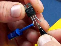 Comment vérifier la diode et le thyristor - 3 façons simples