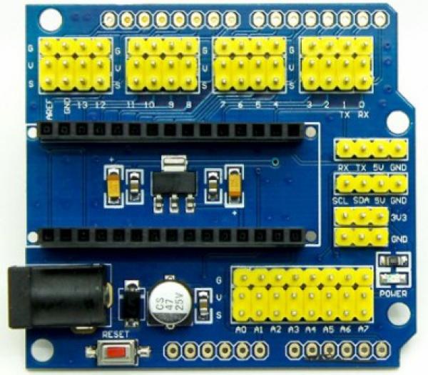 Placa universal para facilitar a criação de protótipos