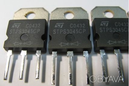 Zema sprieguma diodes