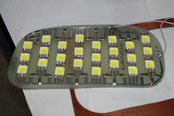 LED lampas