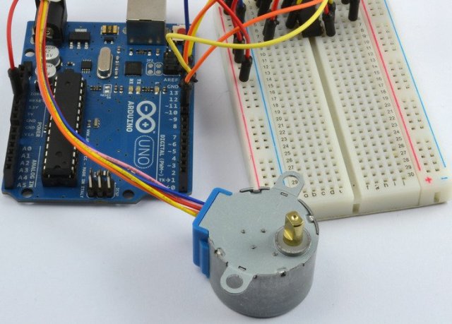 Arduino un pakāpju motors